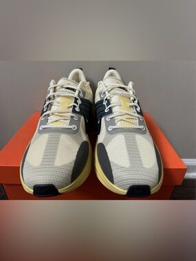Nike Lunar Roam Alabaster Black Lemon Drop Size 10